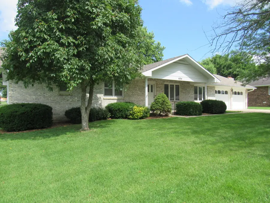 634 N Olive Street, Marshfield, MO 65706 - #3