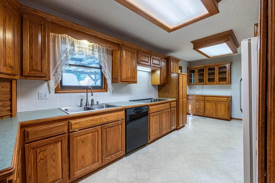 107 S Vansant Road, Clinton, MO 64735 - #3