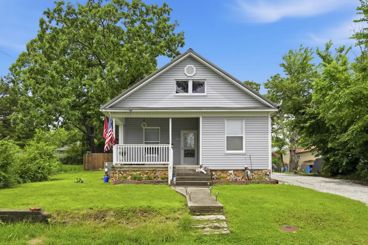 720 S College, Neosho, MO 64850 - #1
