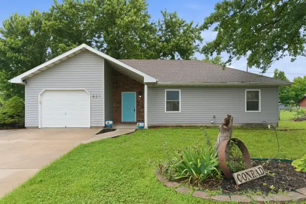821 W Pearl Street, Bolivar, MO 65613