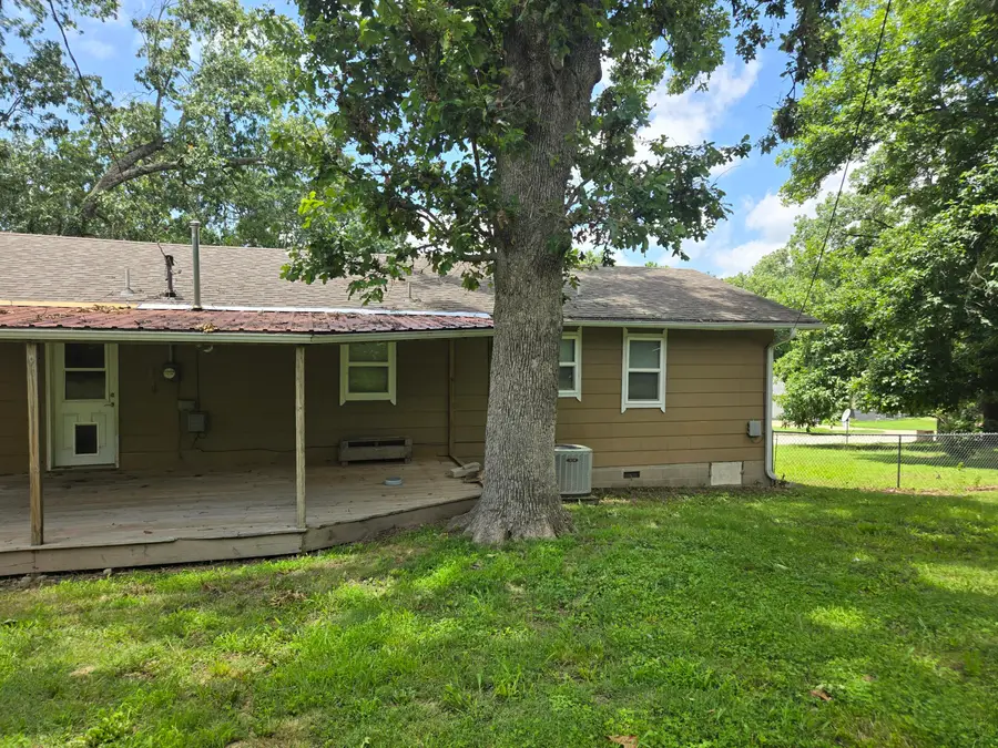 1417 Oakhill Drive, Cassville, MO 65625 - #3