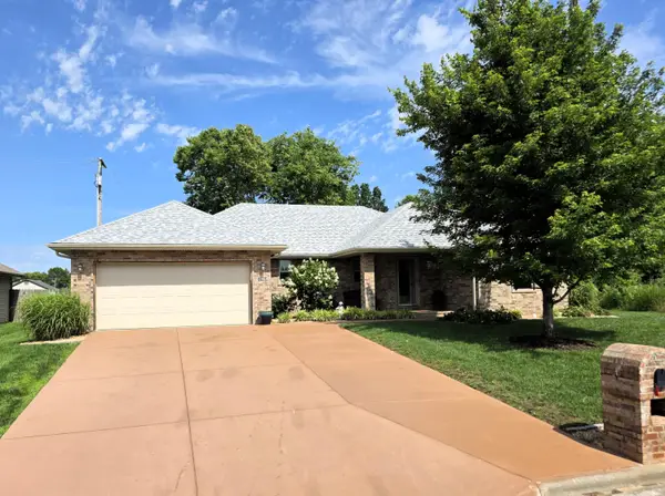 1392 S Acorn Avenue, Republic, MO 65738