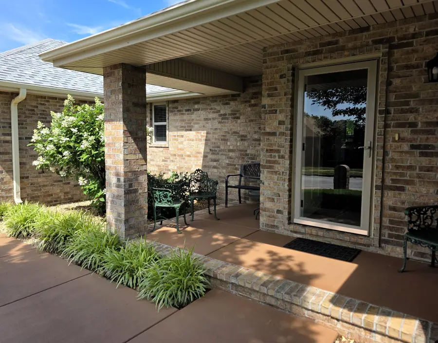 1392 S Acorn Avenue, Republic, MO 65738 - #2
