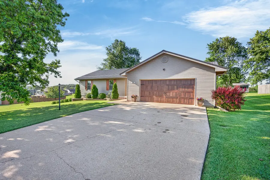 220 Bonnie Drive, Lebanon, MO 65536 - #2