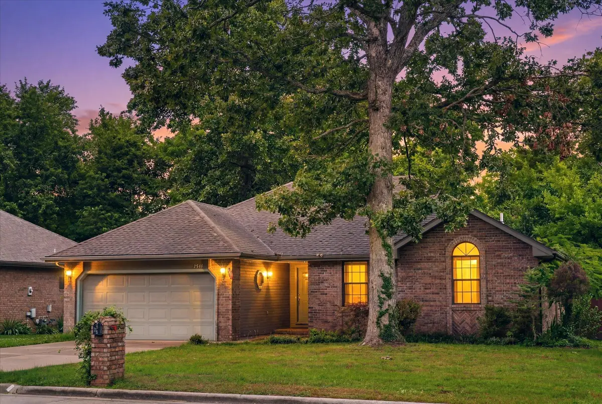 2941 E Belmont Street, Springfield, MO 65802 - #1