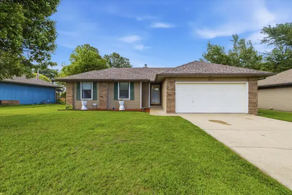 2311 W Roxbury Street, Springfield, MO 65807