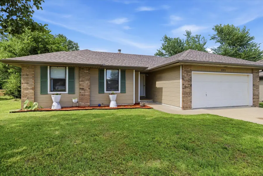 2311 W Roxbury Street, Springfield, MO 65807 - #2