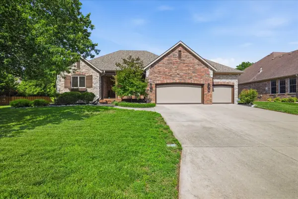 6060 S Riverbend Road, Springfield, MO 65810