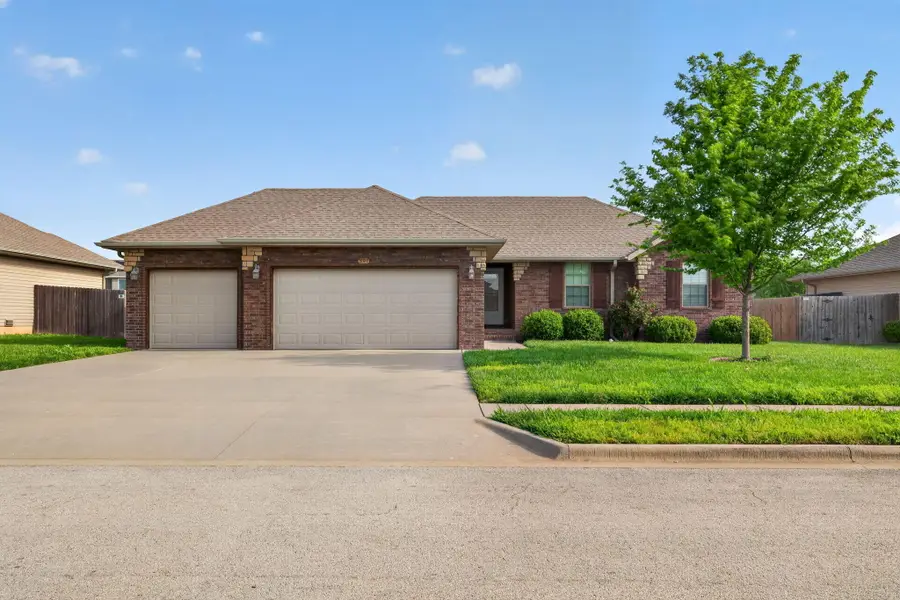 301 W Corsica Street, Republic, MO 65738 - #2