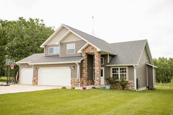 12048 State Highway 32, Roby, MO 65557