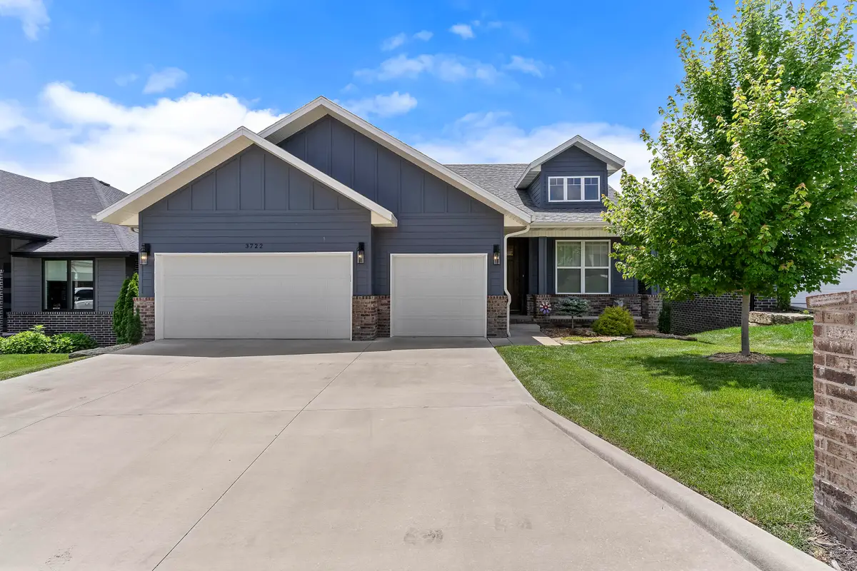 3722 E Hutcheson Avenue, Springfield, MO 65802 - #1