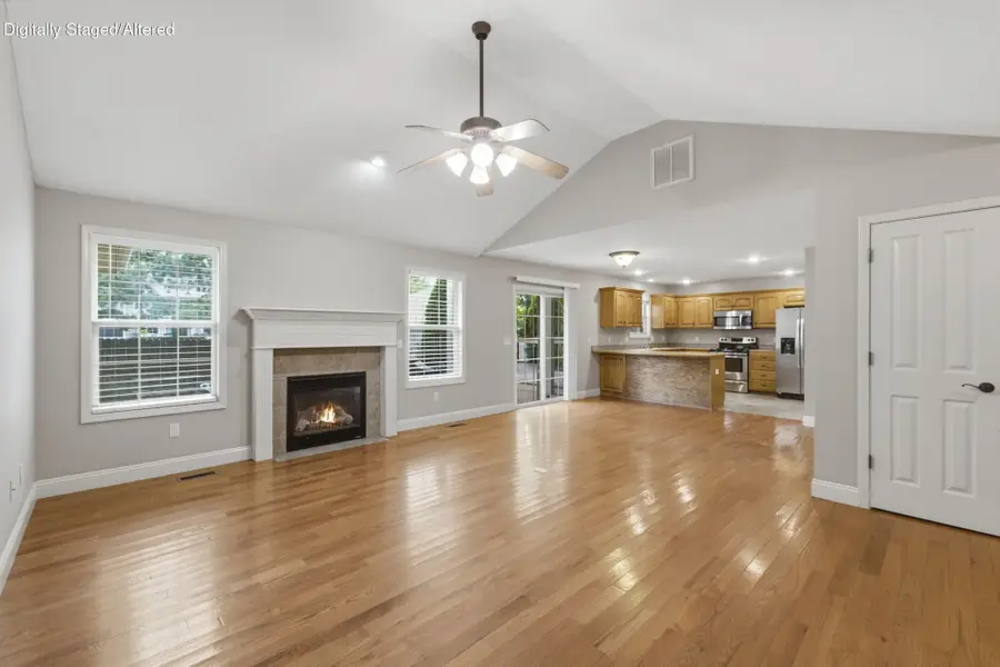 889 W Crestwood Street, Nixa, MO 65714 - #3