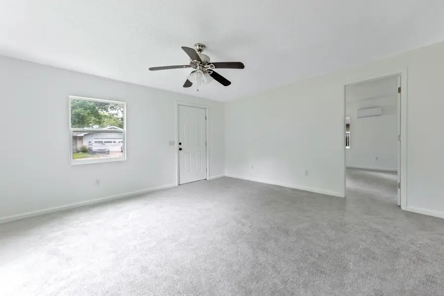 205 W 5th Street, Pineville, MO 64856 - #2
