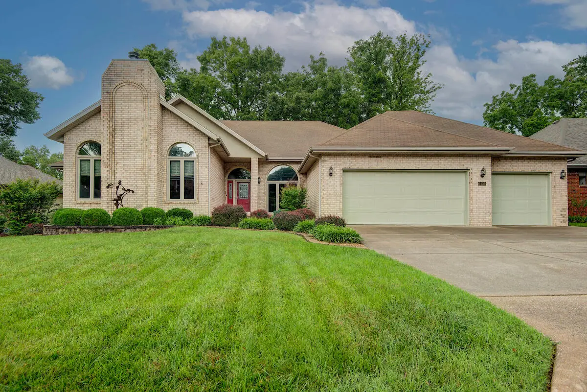 3135 E Topping Circle, Springfield, MO 65804 - #1