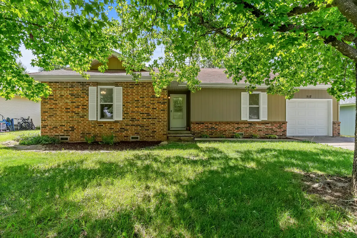 517 S Sunrise Street, Strafford, MO 65757 - #1