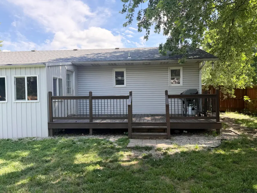 2205 W Auburn Street, Bolivar, MO 65613 - #2
