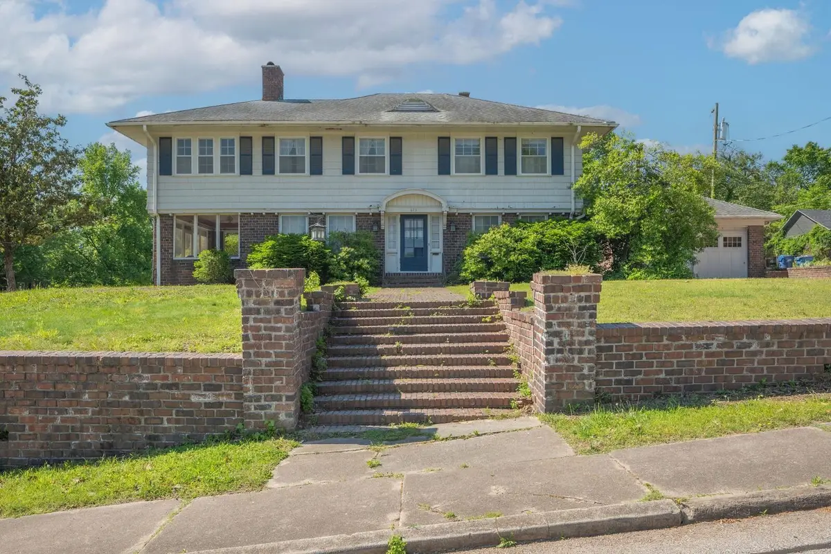 612 Glenview Place, Joplin, MO 64801 - #1