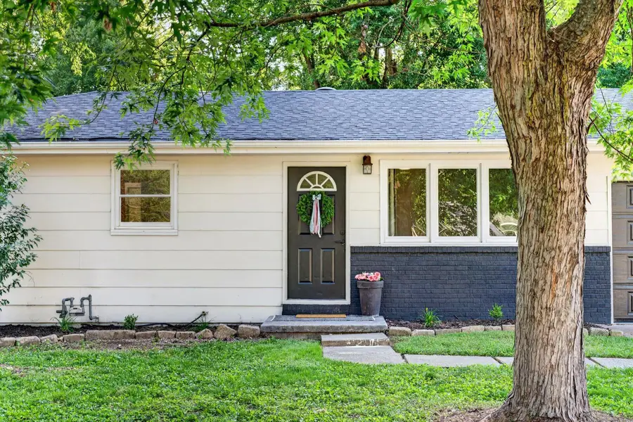 113 S Dennis Avenue, Republic, MO 65738 - #2