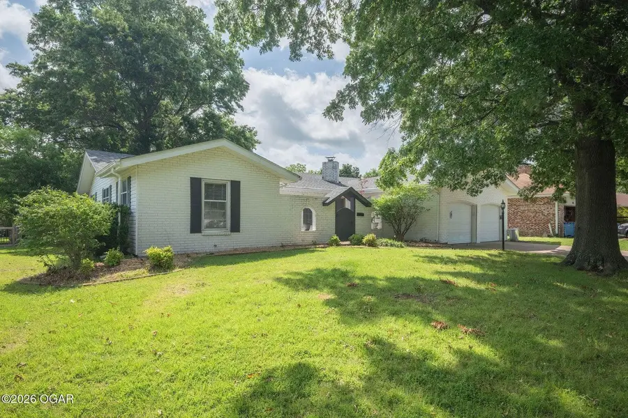 2905 S Illinois Avenue, Joplin, MO 64804 - #3