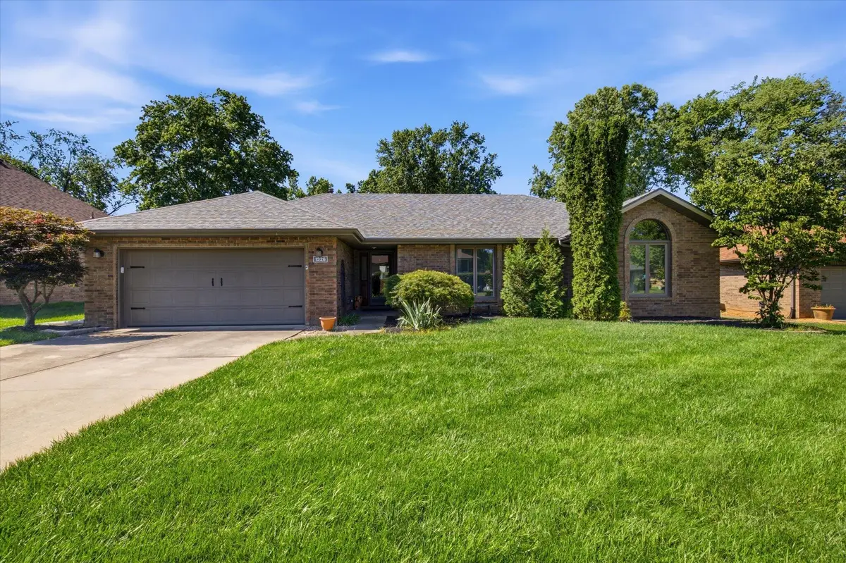 1326 E Lafayette Street, Springfield, MO 65804 - #1