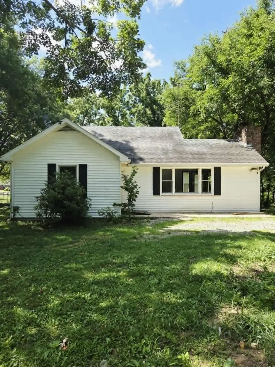 1007 Washington Avenue, Crane, MO 65633 - #2