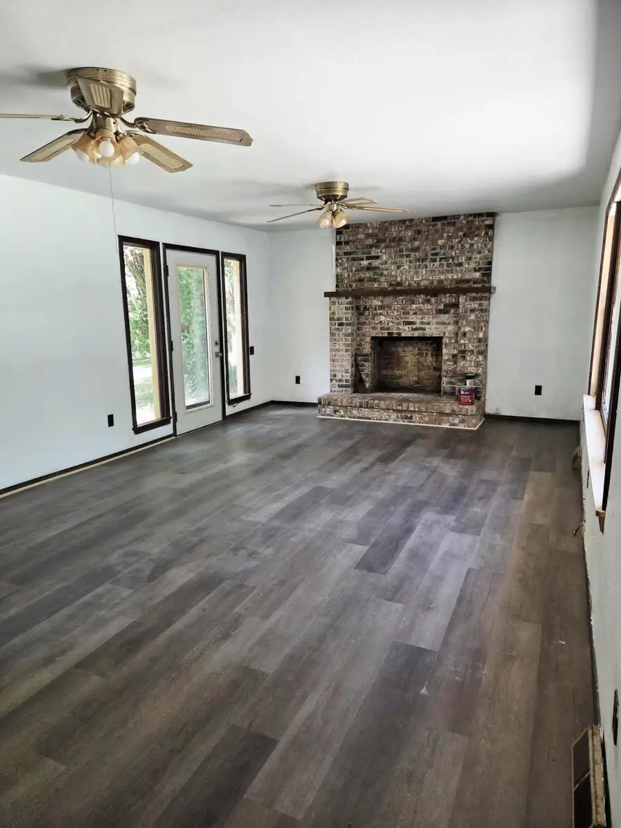 1007 Washington Avenue, Crane, MO 65633 - #3
