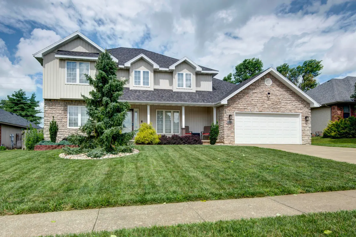 3669 N Oak Point Avenue, Springfield, MO 65803 - #1