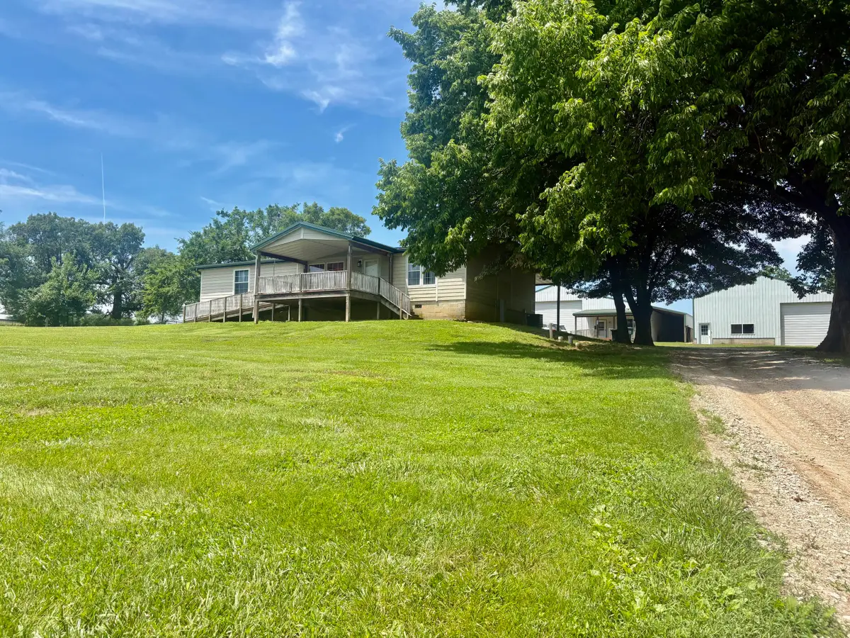 11 S Dade 203, Everton, MO 65646 - #1