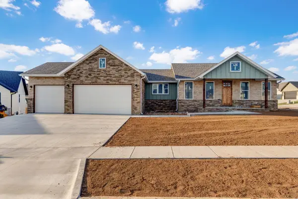 3048 W Teton Drive, Springfield, MO 65810