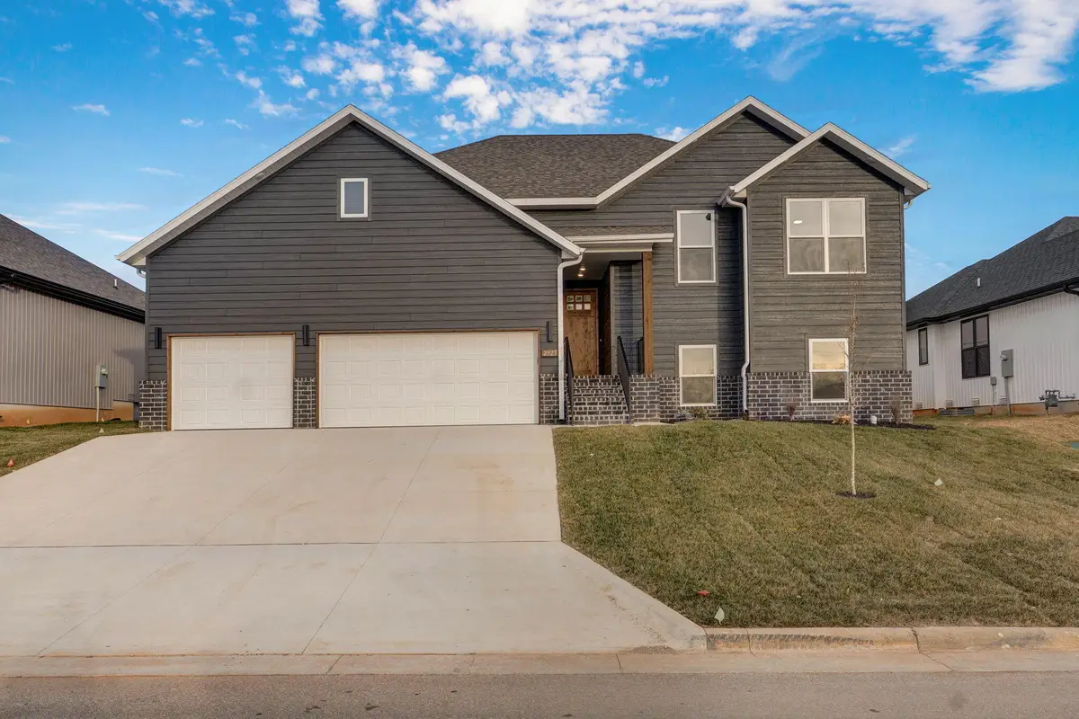 2925 W Teton Drive, Springfield, MO 65810 - #1