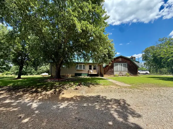 15302 Bucyrus Drive, Bucyrus, MO 65444