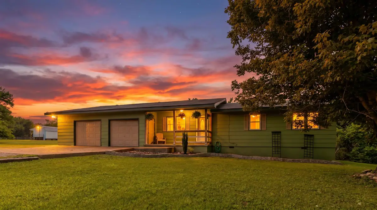 16148 U.s. 160, Gainesville, MO 65655 - #1