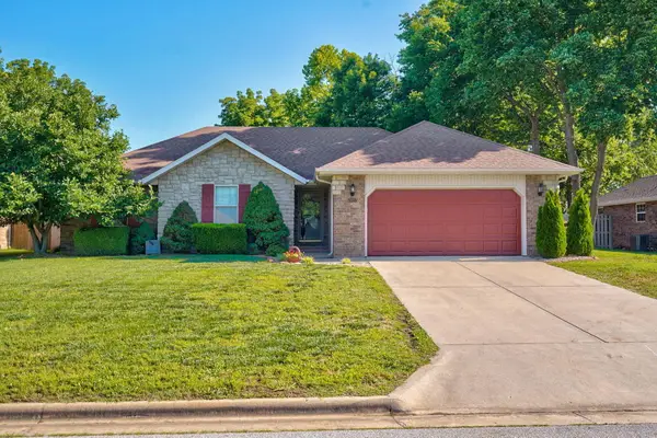 3407 W Vincent Drive, Springfield, MO 65810