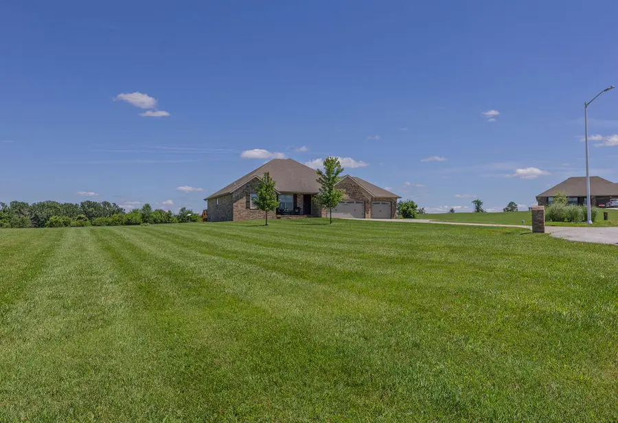 150 Southern Fields Circle, Clever, MO 65631 - #3
