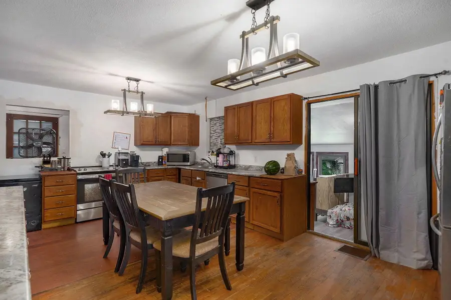 828 S Glenn Avenue, Springfield, MO 65802 - #3