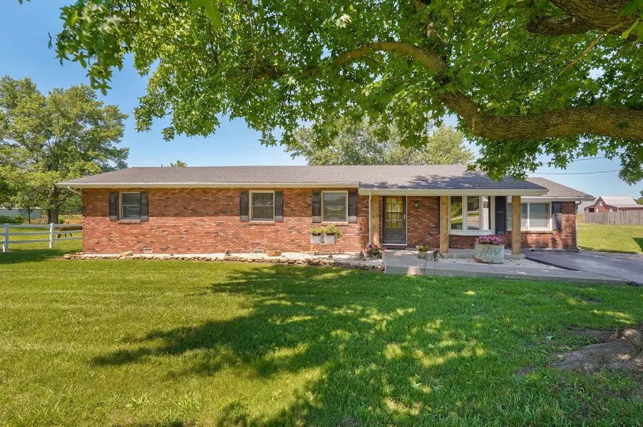 1030 S Diggins Main Street, Seymour, MO 65746 - #3