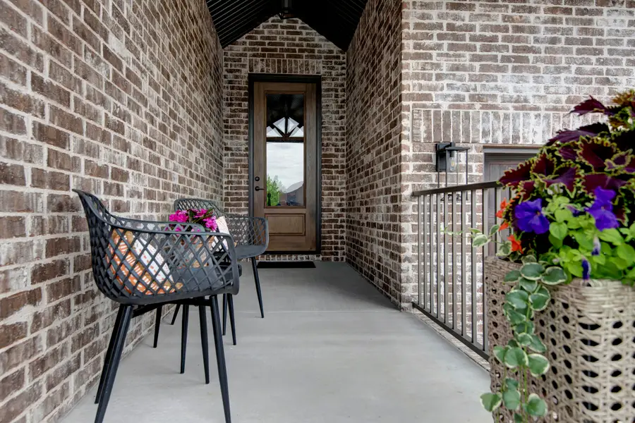 3721 E Hutcheson Avenue, Springfield, MO 65802 - #2