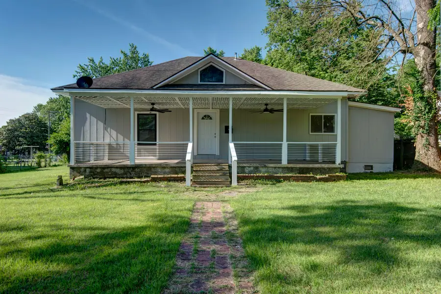 150 E Elm Street, Republic, MO 65738 - #2