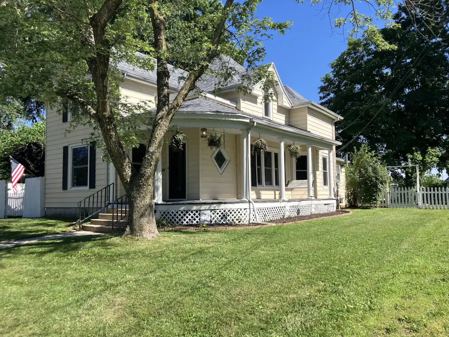 438 E Washington Street, Marshfield, MO 65706 - #2