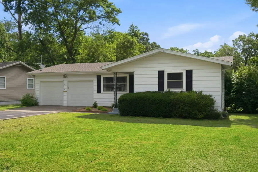 1026 S Bruce Avenue, Springfield, MO 65804 - #2