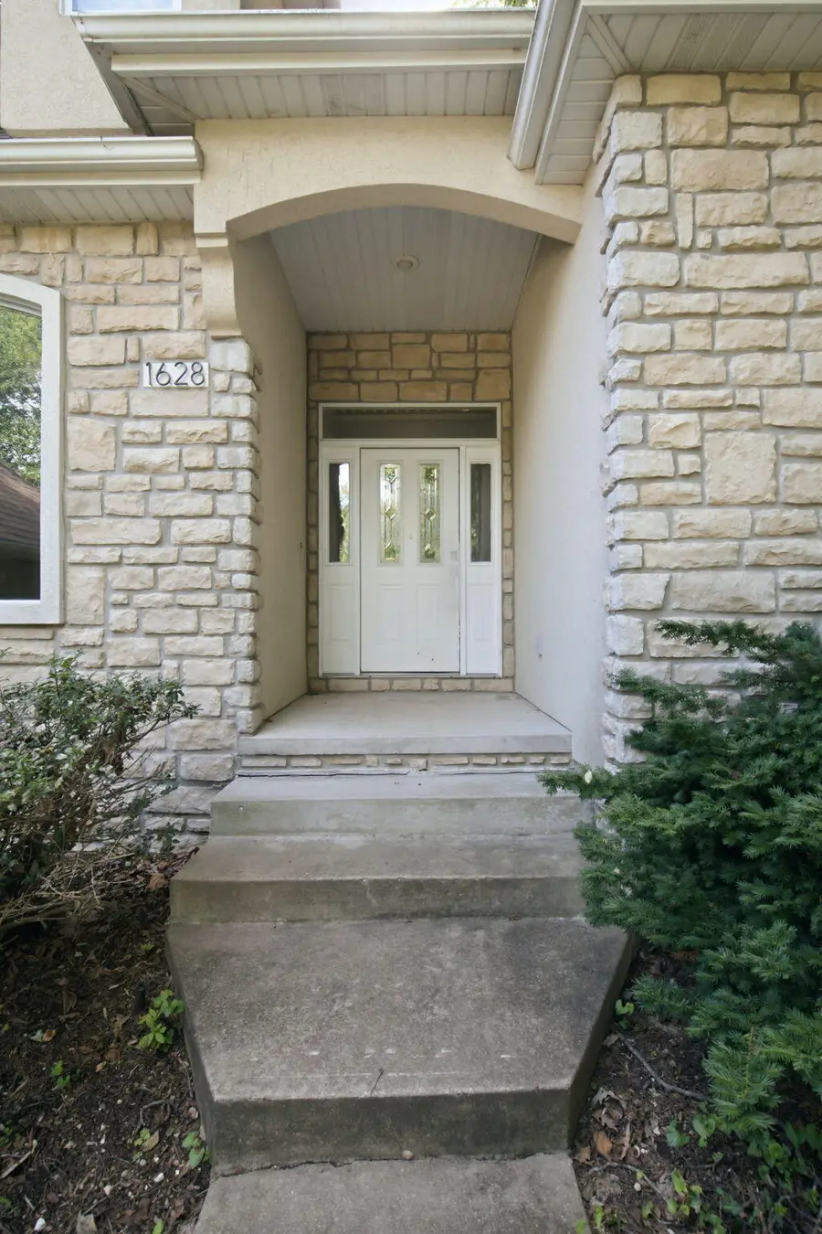 1628 S Charing Road, Springfield, MO 65809 - #3