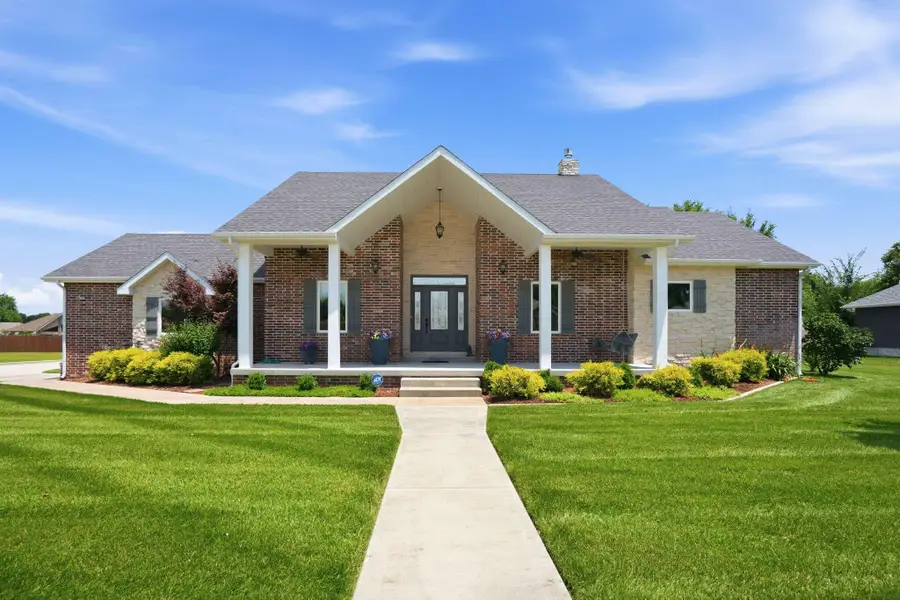 102 S Aspen Street, Buffalo, MO 65622 - #3