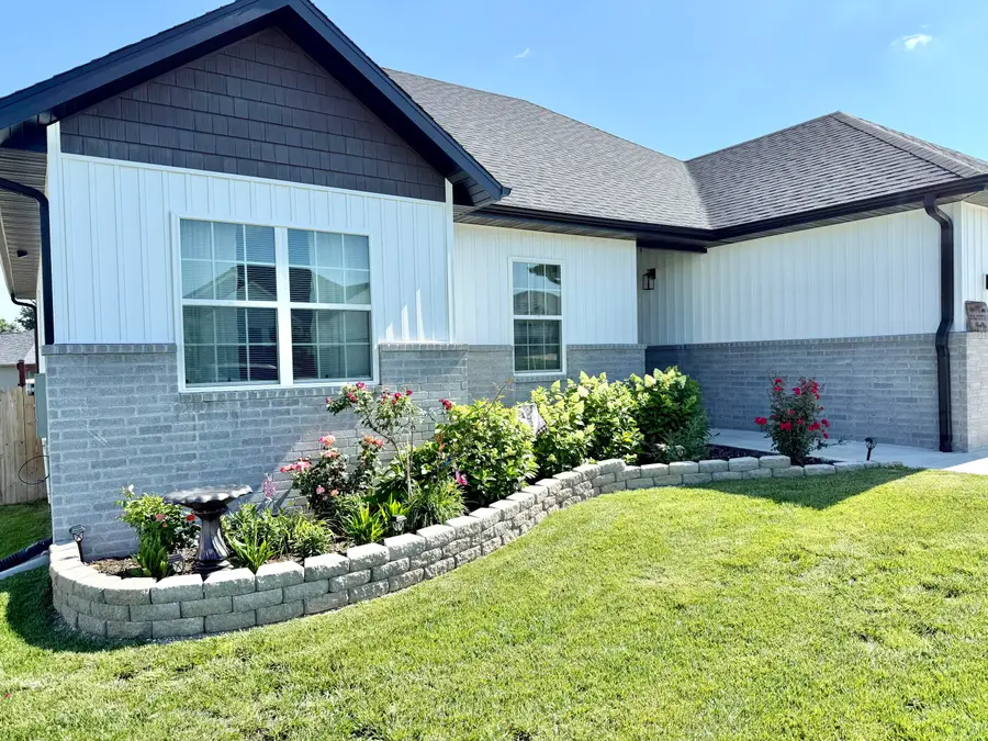 541 Fox Creek Road, Rogersville, MO 65742 - #3