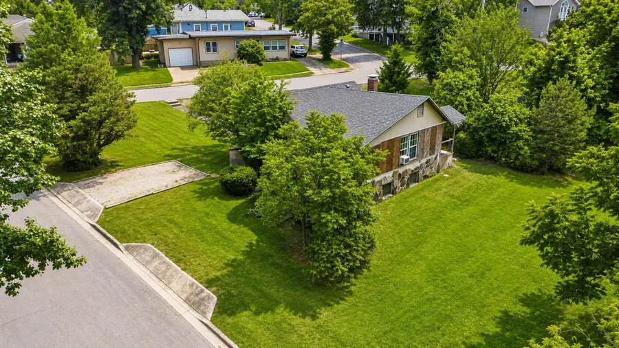 301 W Long Street, Branson, MO 65616 - #3