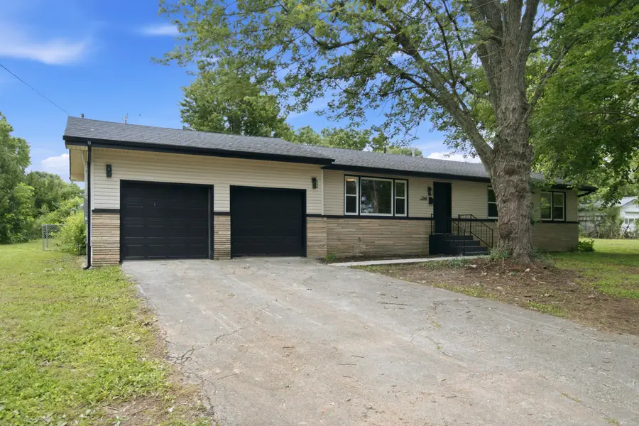 2368 S Meadowlark Lane, Springfield, MO 65807 - #2