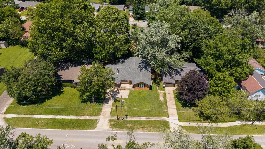 1309 E Bennett Street, Springfield, MO 65804 - #2