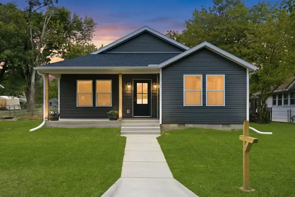 915 S Hudson Avenue, Aurora, MO 65605