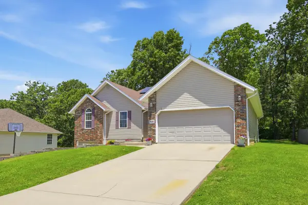 426 Ravenwood Circle Circle, Neosho, MO 64850