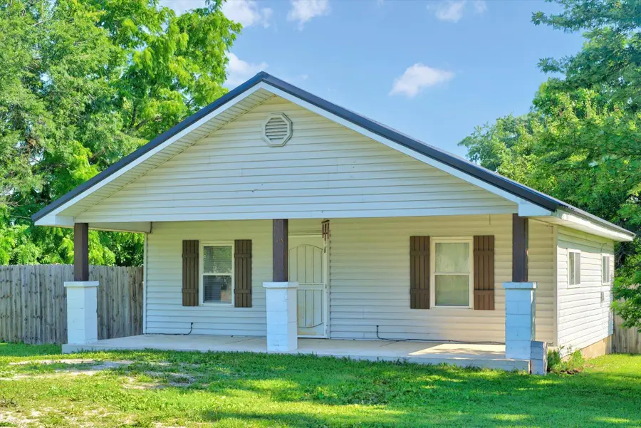108 Summit Street, Mansfield, MO 65704 - #2