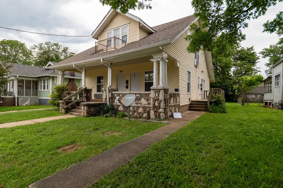 829 W Pershing Street, Springfield, MO 65806 - #3